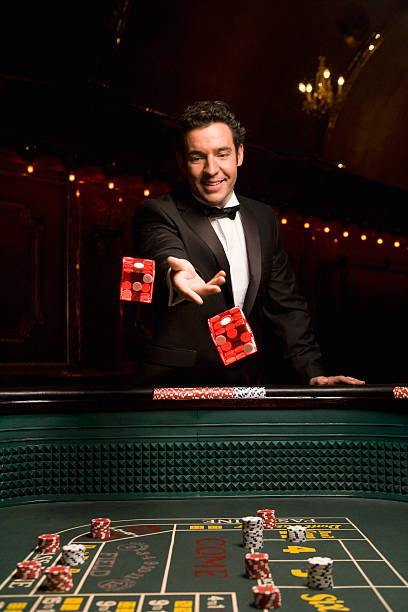 cincin app interface showing slot games and live dealer options